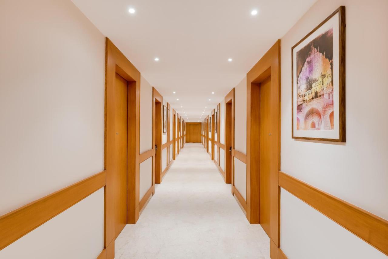 Lemon Tree Hotel Agra Shikohabad Bagian luar foto